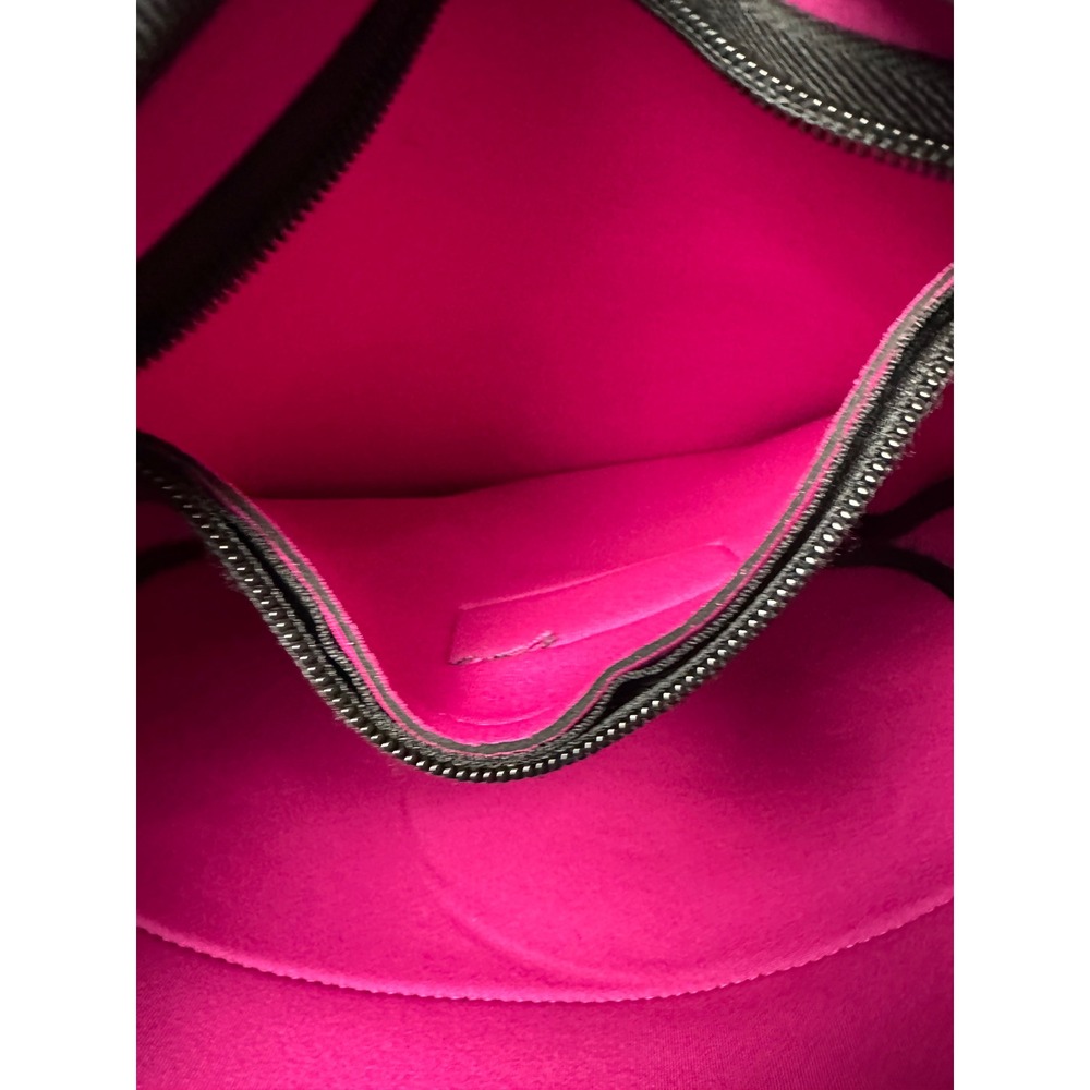 Parker Hyde Camo‎ Neoprene Crossbody Bag Pink Stripe Adjustable Strap - Picture 15 of 15